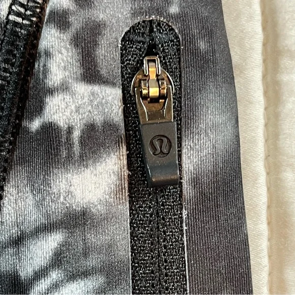 Lululemon Sun Runner Crop Legging in Dusk Dye Sheer Side Sz 8 Yoga Atheleisure - Picture 9 of 13